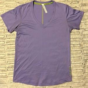 Under Armour • Women’s Shirt